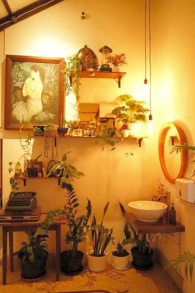 SEMERU HOSTEL MALANG