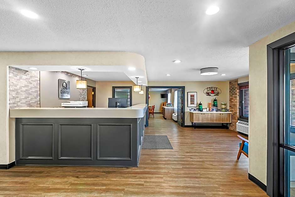 Quality Inn East Liverpool - Calcutta