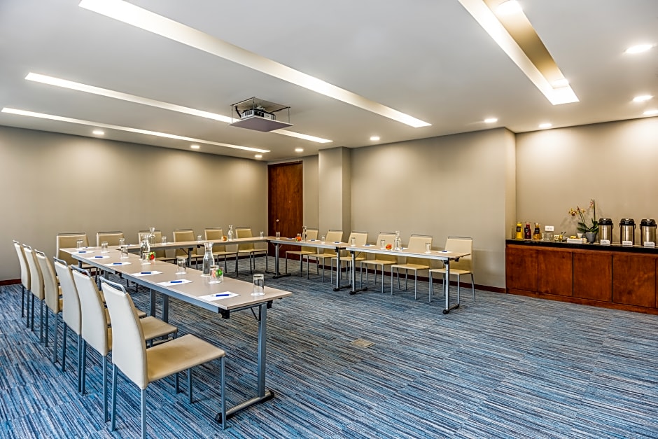 NH Bogota Urban 93 Royal