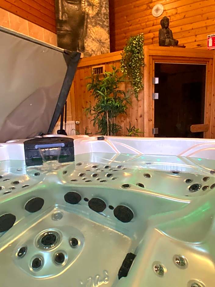 Contact hôtel - Hôtel Les Bleuets & SPA