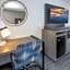Country Inn & Suites by Radisson Asheville Downtown Tunnel Road