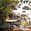 El Charco Suites