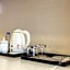 Youyou international apartment (Guangzhou Haizhu Plaza subway station private finance store)
