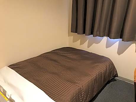 Double Room with Single Bed - Non-Smoking