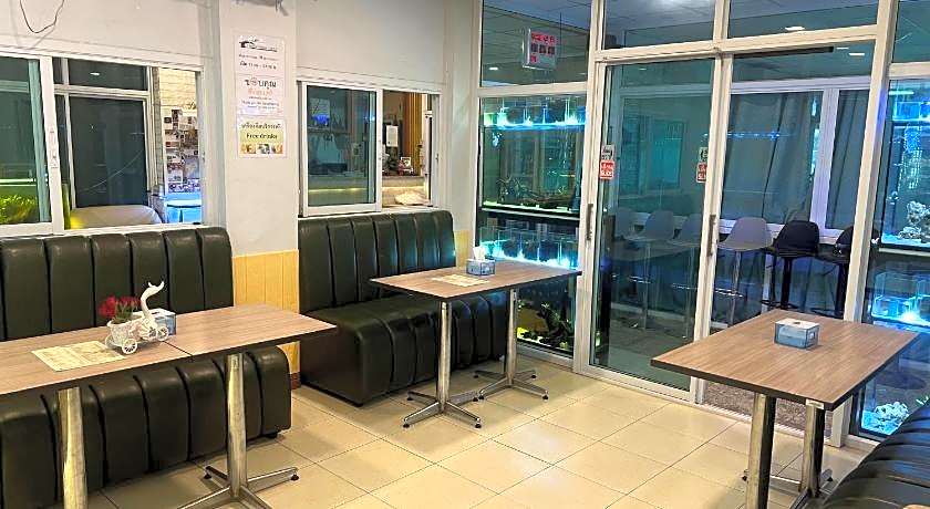 Alongkorn hotel by SB