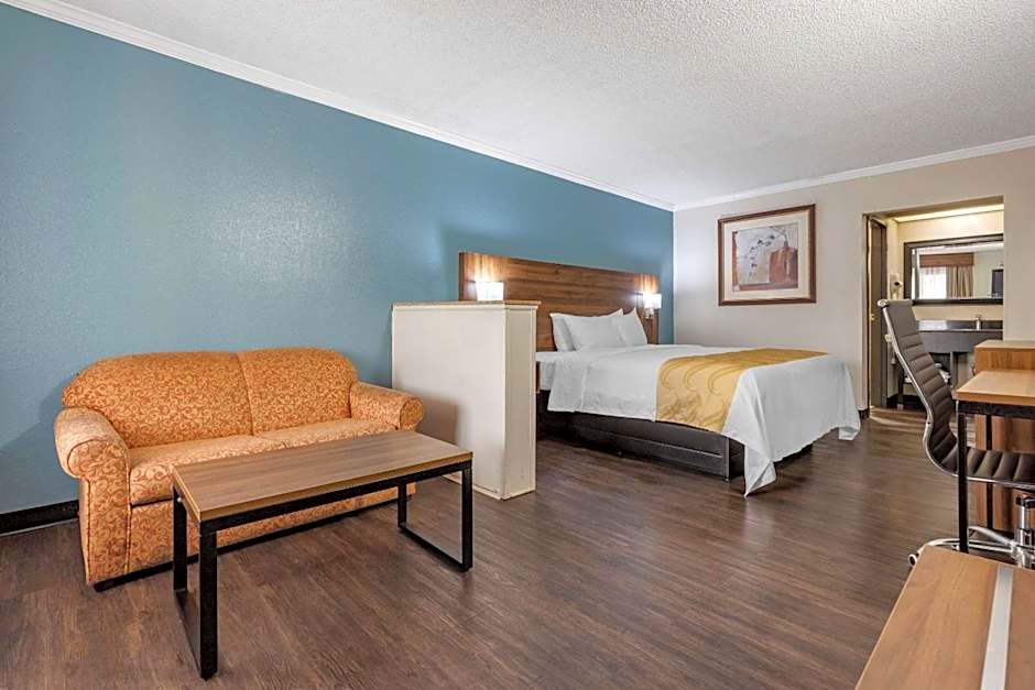 Quality Inn & Suites Ft. Jackson Maingate