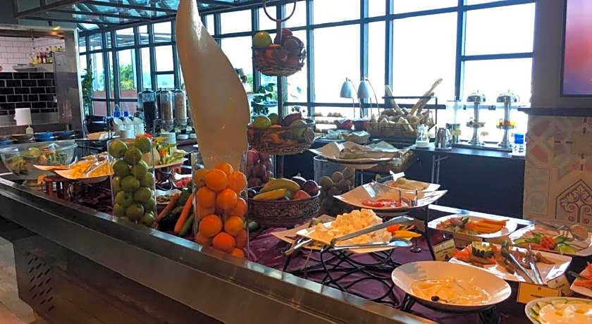 Ramada Manama City Centre