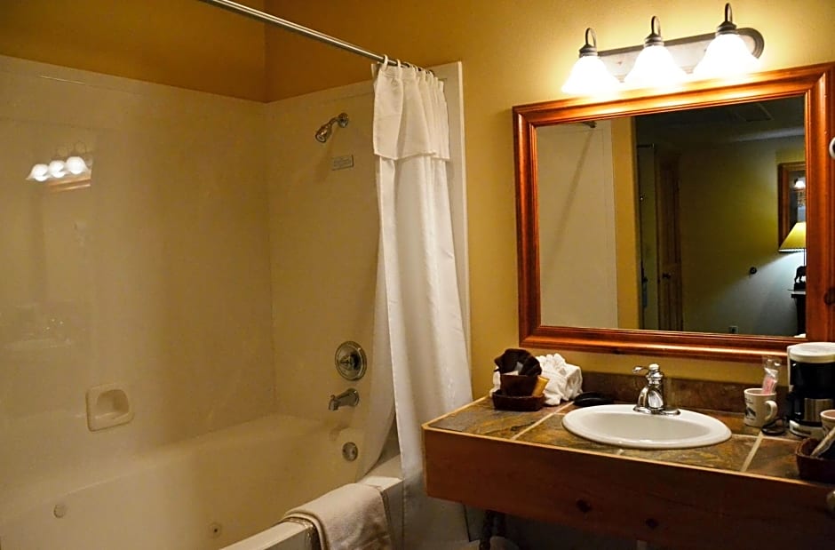 Daniels Summit Lodge
