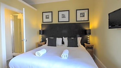 Double or Twin Room with En Suite