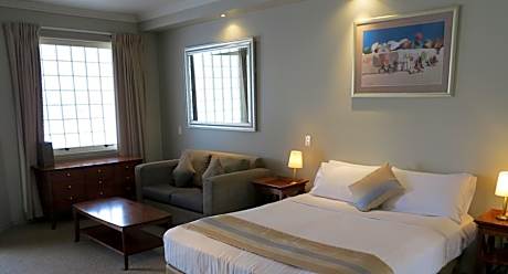 Queen Studio - Disability Access