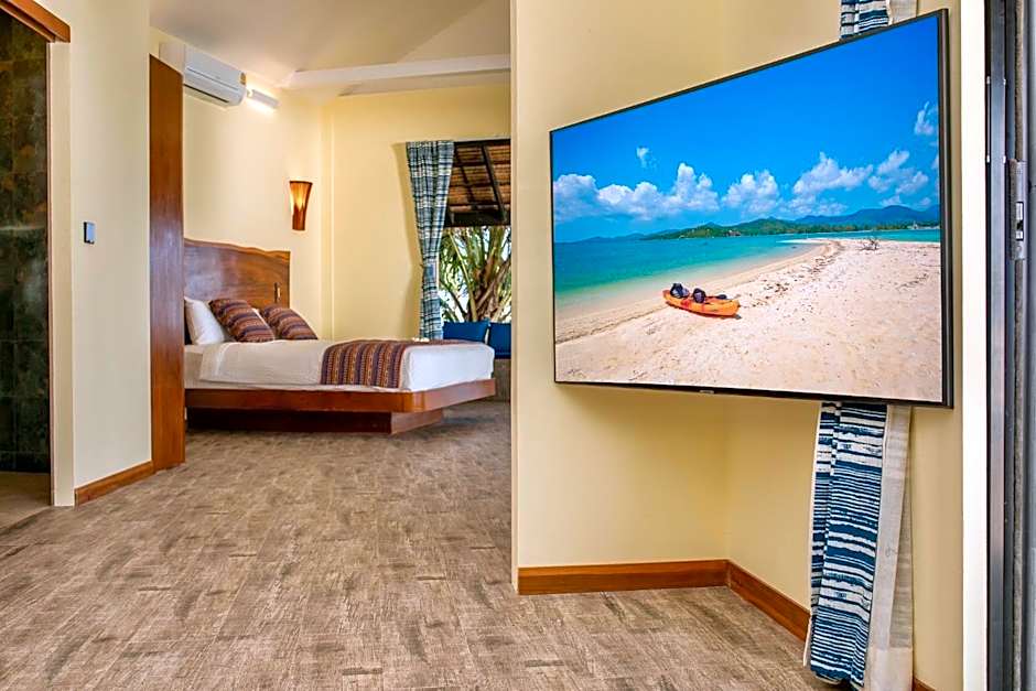 Absolute Beachfront Villas