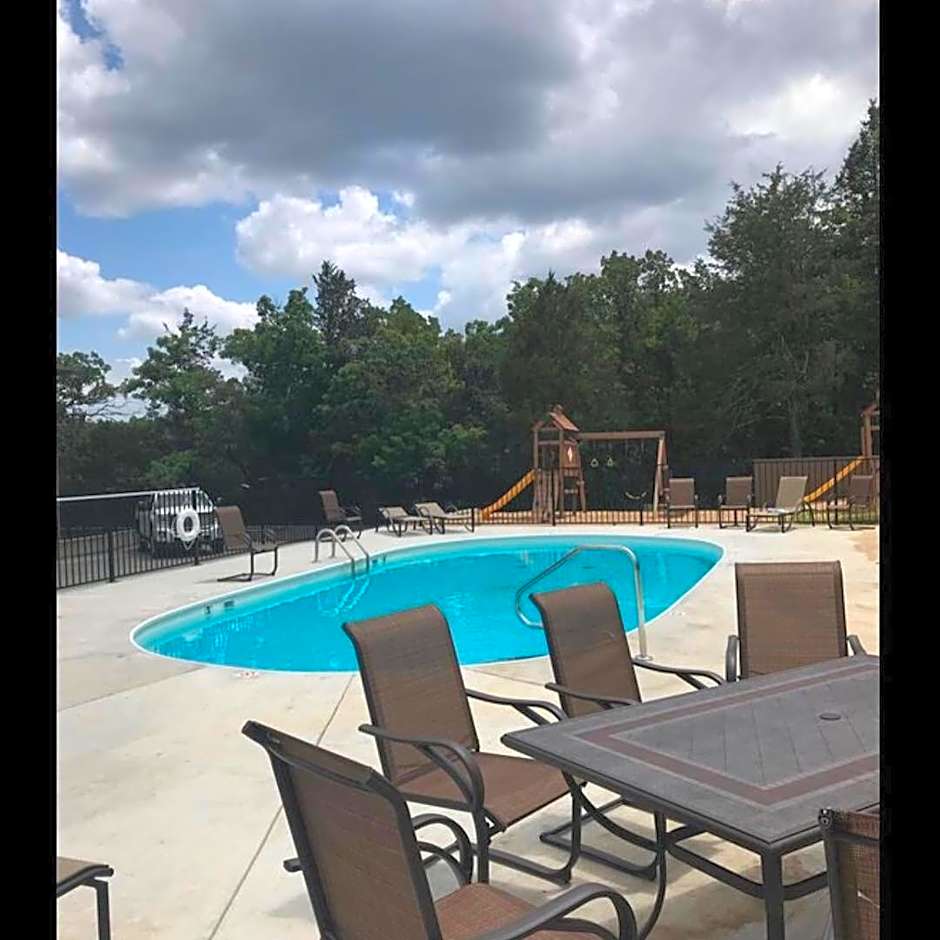 Rockwood Condos on Table Rock Lake With Boat Slips