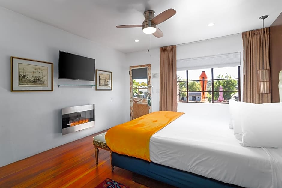 The Motor Lodge