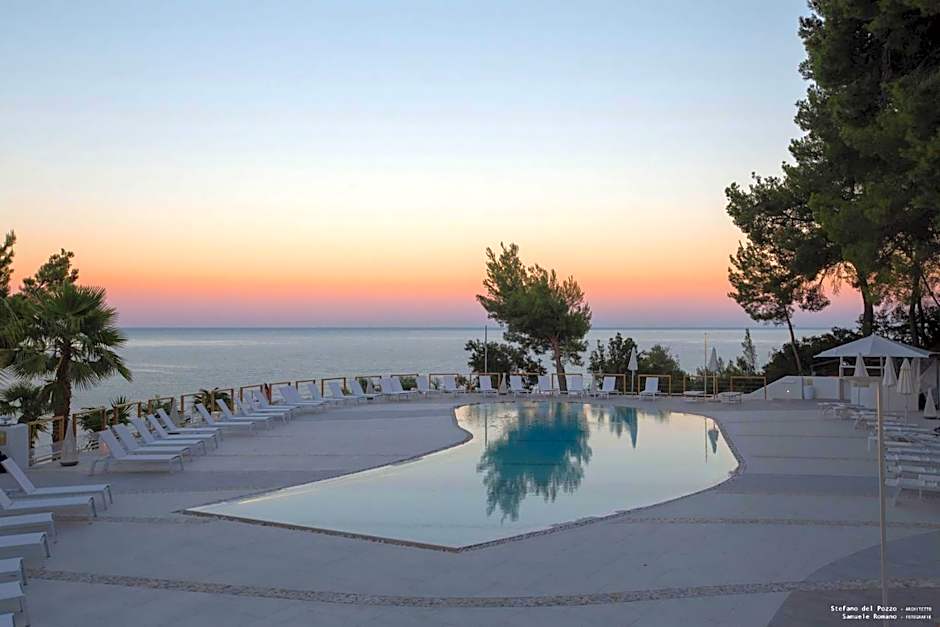 AH Premium Baia dei Faraglioni