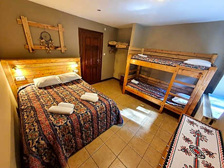 Economy Quadruple Room