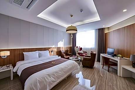 Premium Double Room