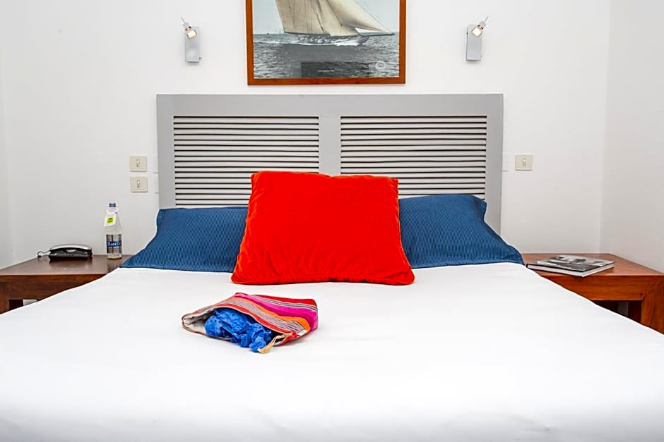 Logis Hôtel de la Pointe du Cap Coz