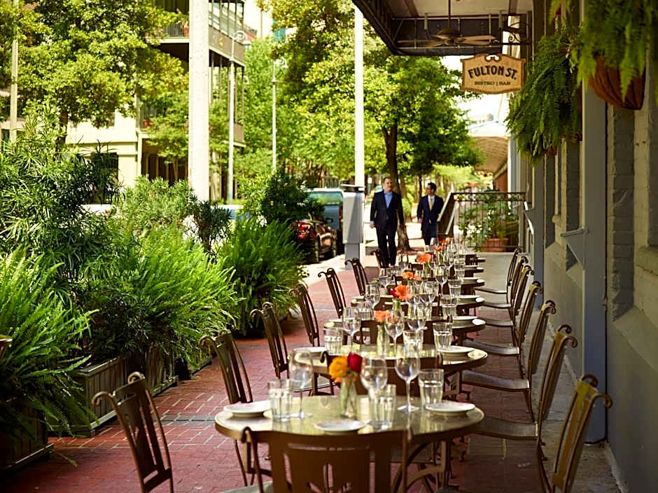 THE RIVERFRONT HOTEL NEW ORLEANS
