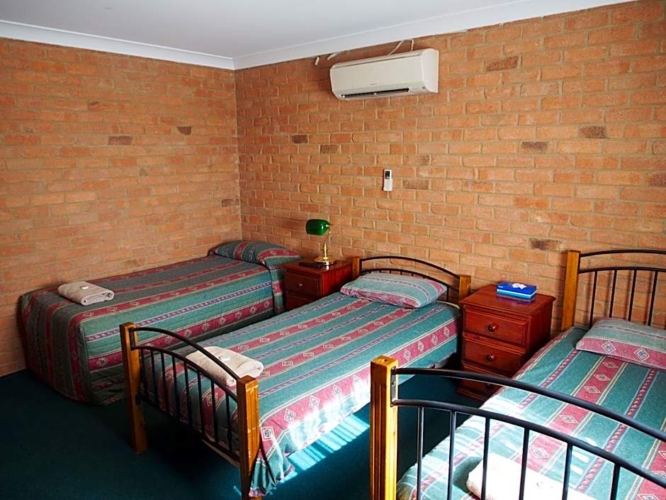Cobar Town & Country Motor Inn