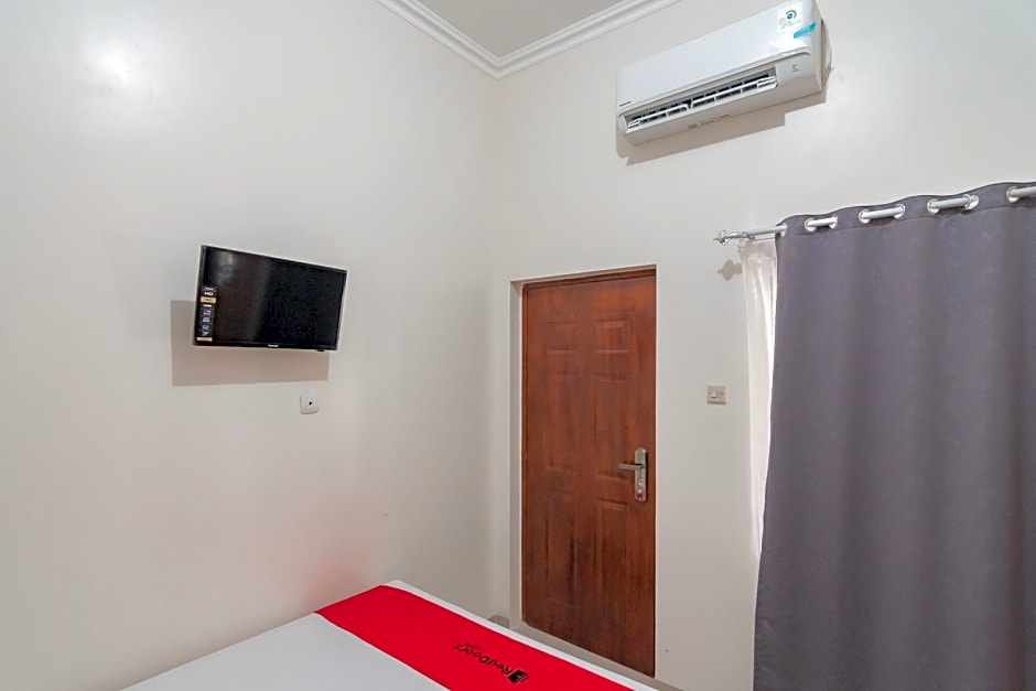 RedDoorz Syariah Plus @ Perintis Guesthouse Tasikmalaya