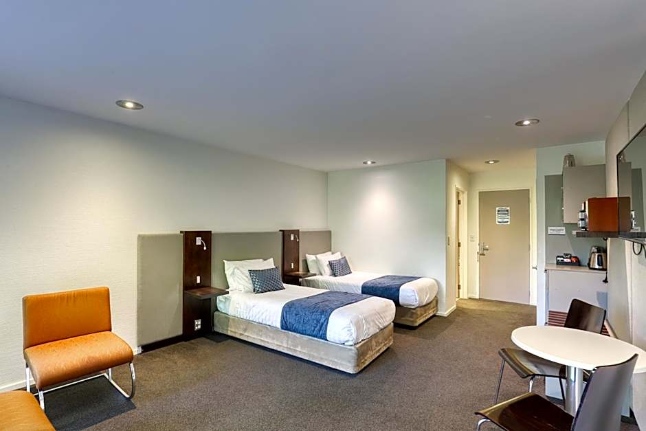 Garden Court Suites & Apartments