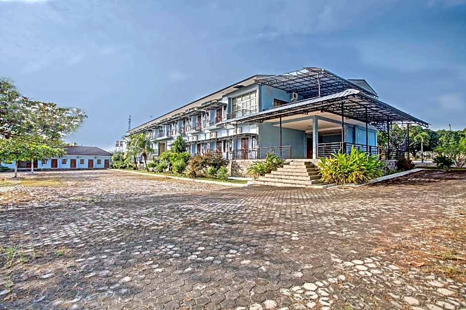 OYO 90947 Hotel Sarbini