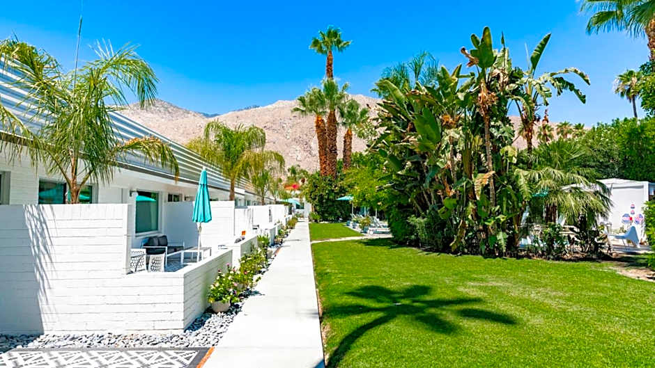 BelleVue Oasis - Adults Only