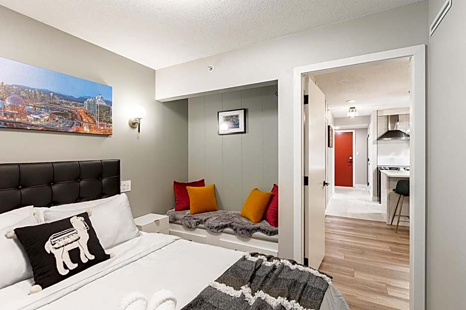 Condo in Downtown Vancouver - Near Rogers Arena