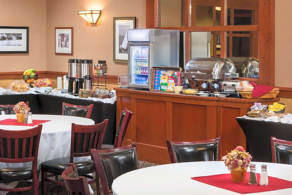 AmericInn by Wyndham Watertown