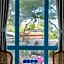La Casa Hotel