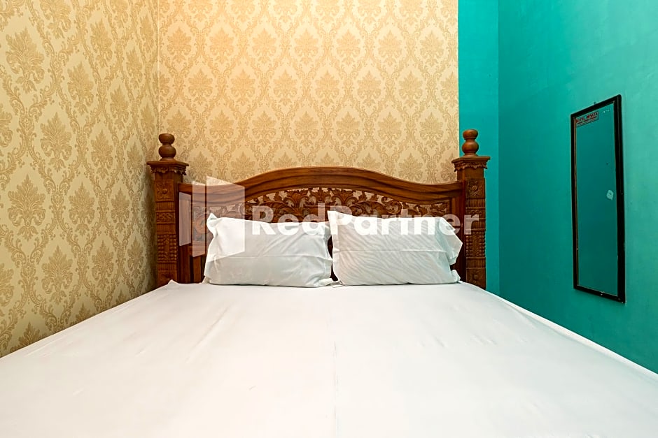 Hotel Wisata Ziarah Sunan Bonang Syariah Mitra RedDoorz