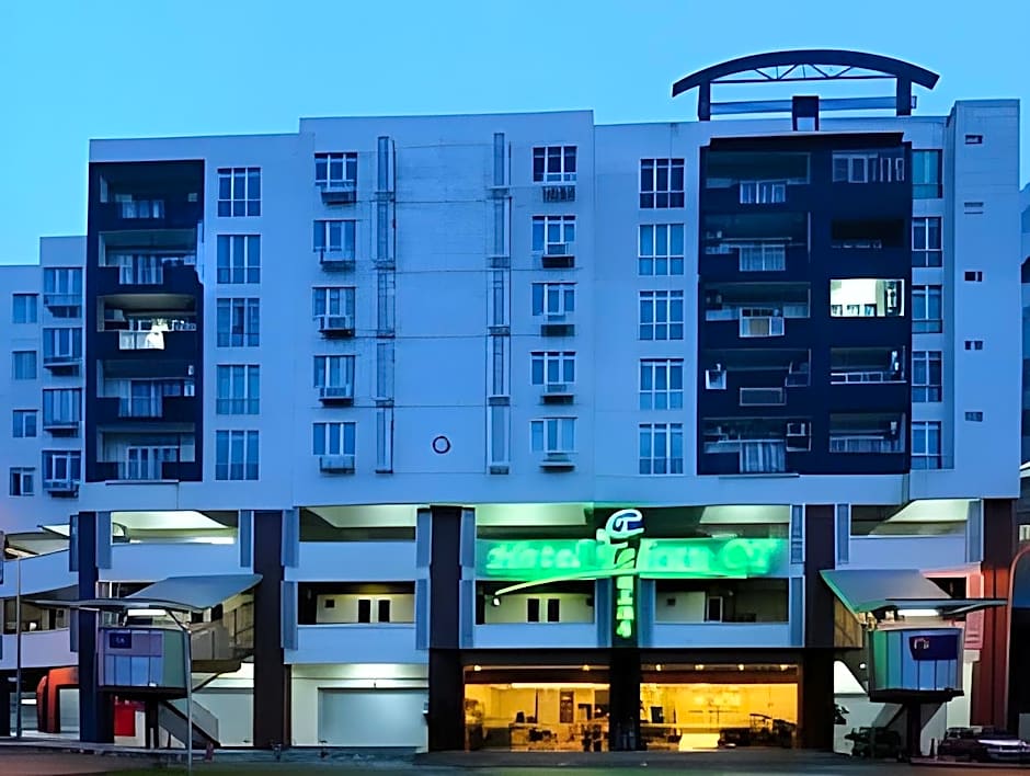 Hotel Tebrau CT