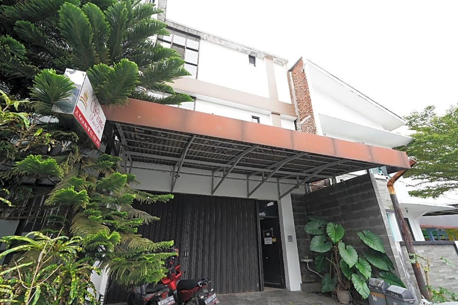 OYO 92249 Wisma Rina Rini Tegalega Park