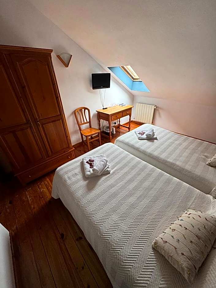 Hotel Cuevas Del Mar