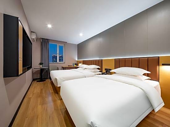 7Days Inn Zhuhai Hengqin Changlong Wanzai Port – Zhuhai, IA