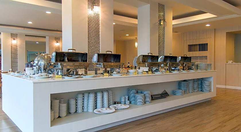 Prachuap Grand Hotel