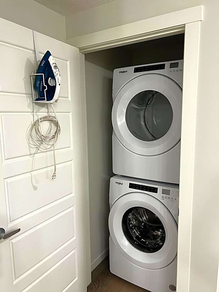 The Haven - cozy 1 bedroom suite in Seton SE Calgary