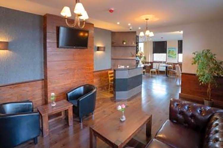 Eagle Hotel Luton Airport