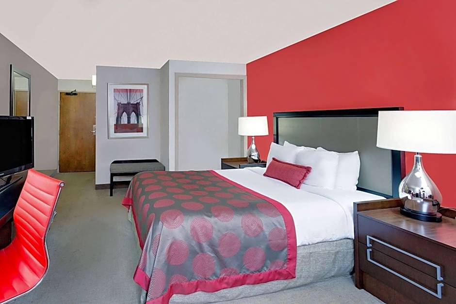 Ramada by Wyndham Marquette