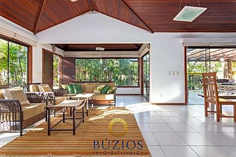 200 Metros da praia, Casa ampla com 4 suítes! BZ55