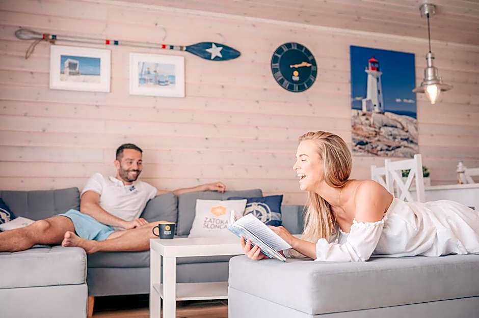 Zatoka Slonca - Domki z basenem, WiFi i parking w cenie!