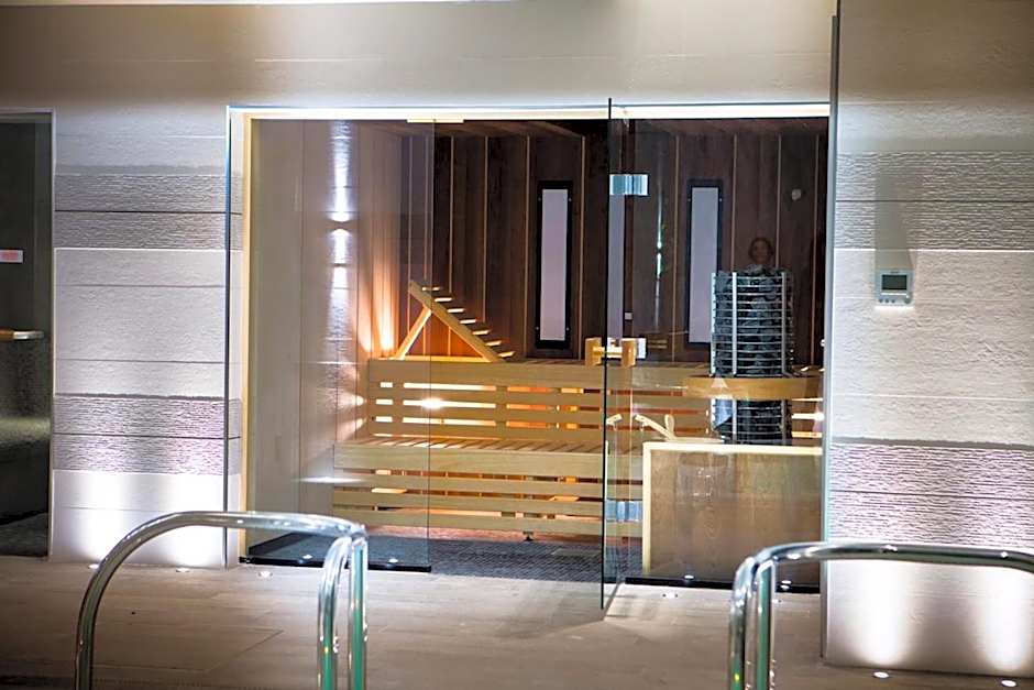 315 Bar & Restaurant