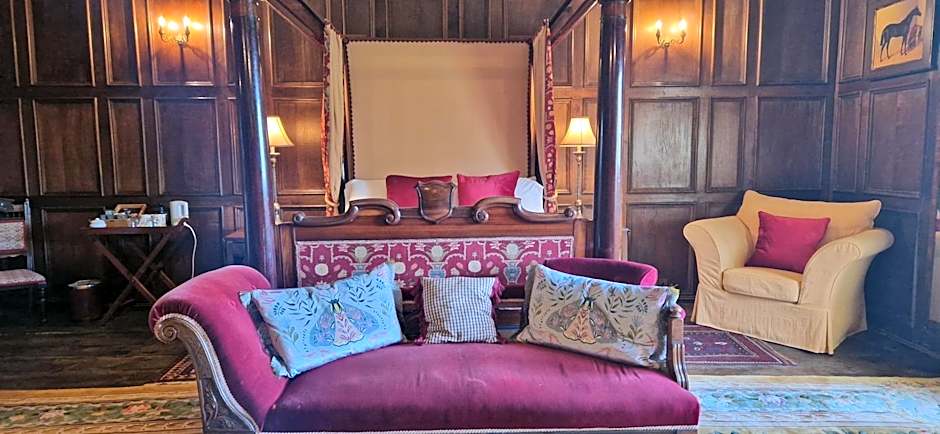 Braithwaite Hall Bed & Breakfast