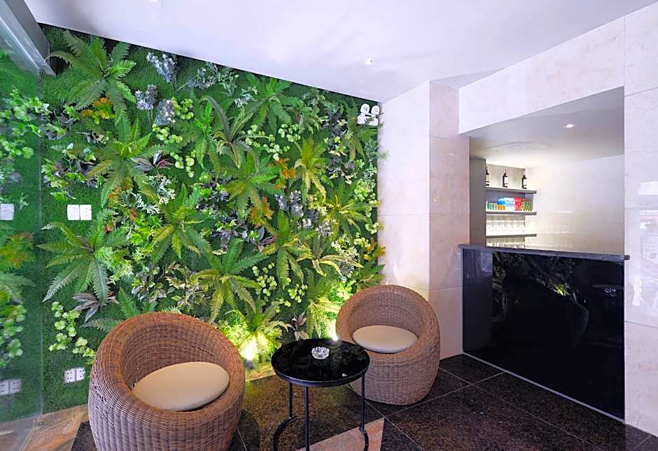 Bonita Signature BTX Hotel 