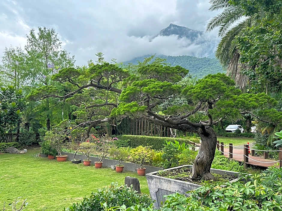 Taroko Liiko Hotels