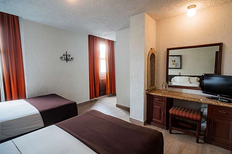 Hotel Don Quijote Plaza - Guadalajara Centro Historico