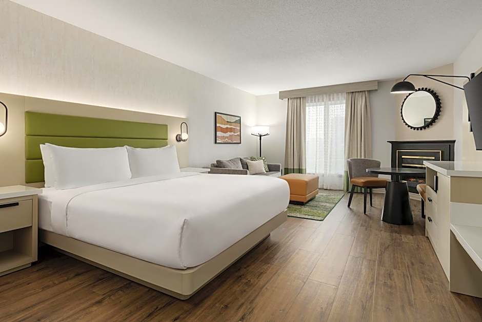Le Parc Gatineau, Tapestry Collection by Hilton