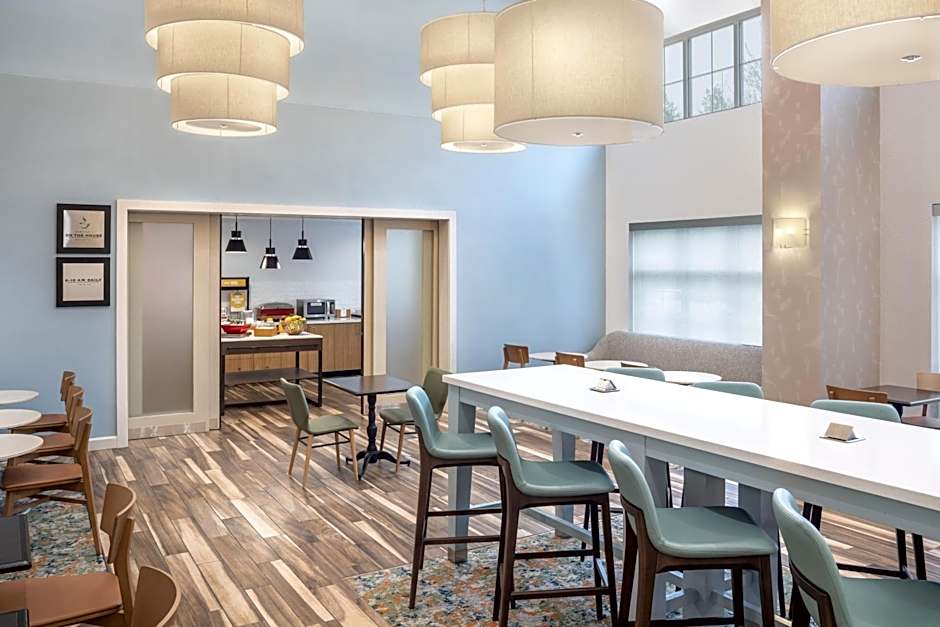 Hampton Inn & Suites Berkshires-Lenox