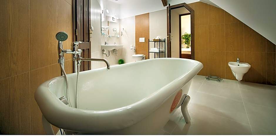 Brioni Boutique Hotel 4*