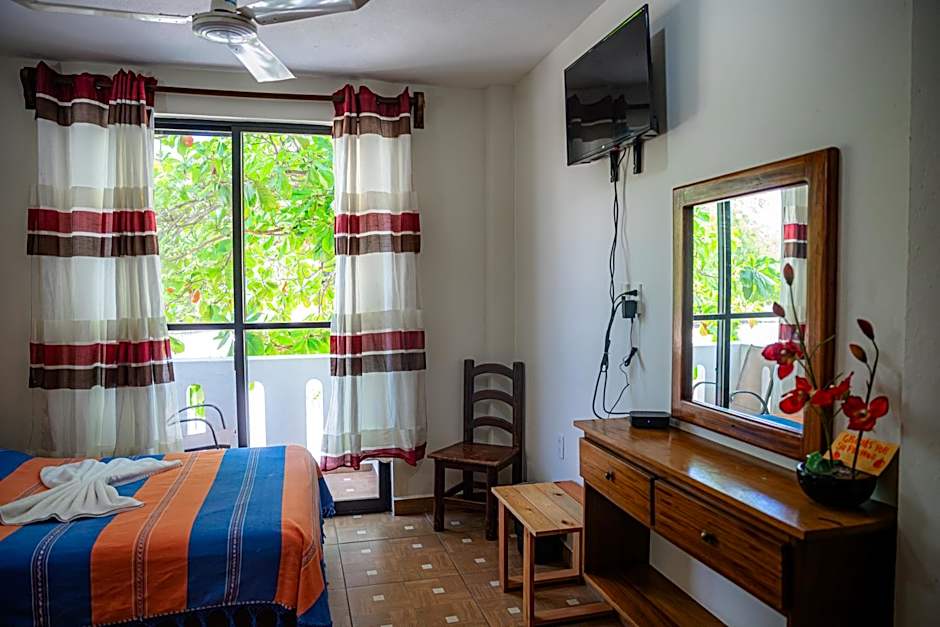 Yuu-Lee Casa Bendita Huatulco